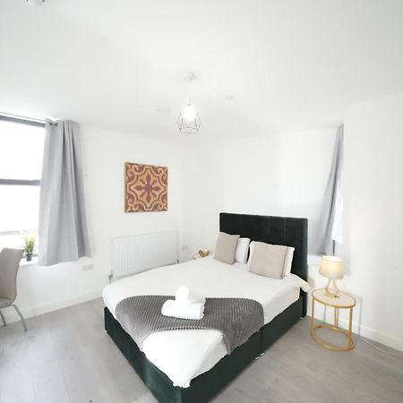 Ealing Broadway Great Stay 7-Minute Walk From The Underground Extérieur photo