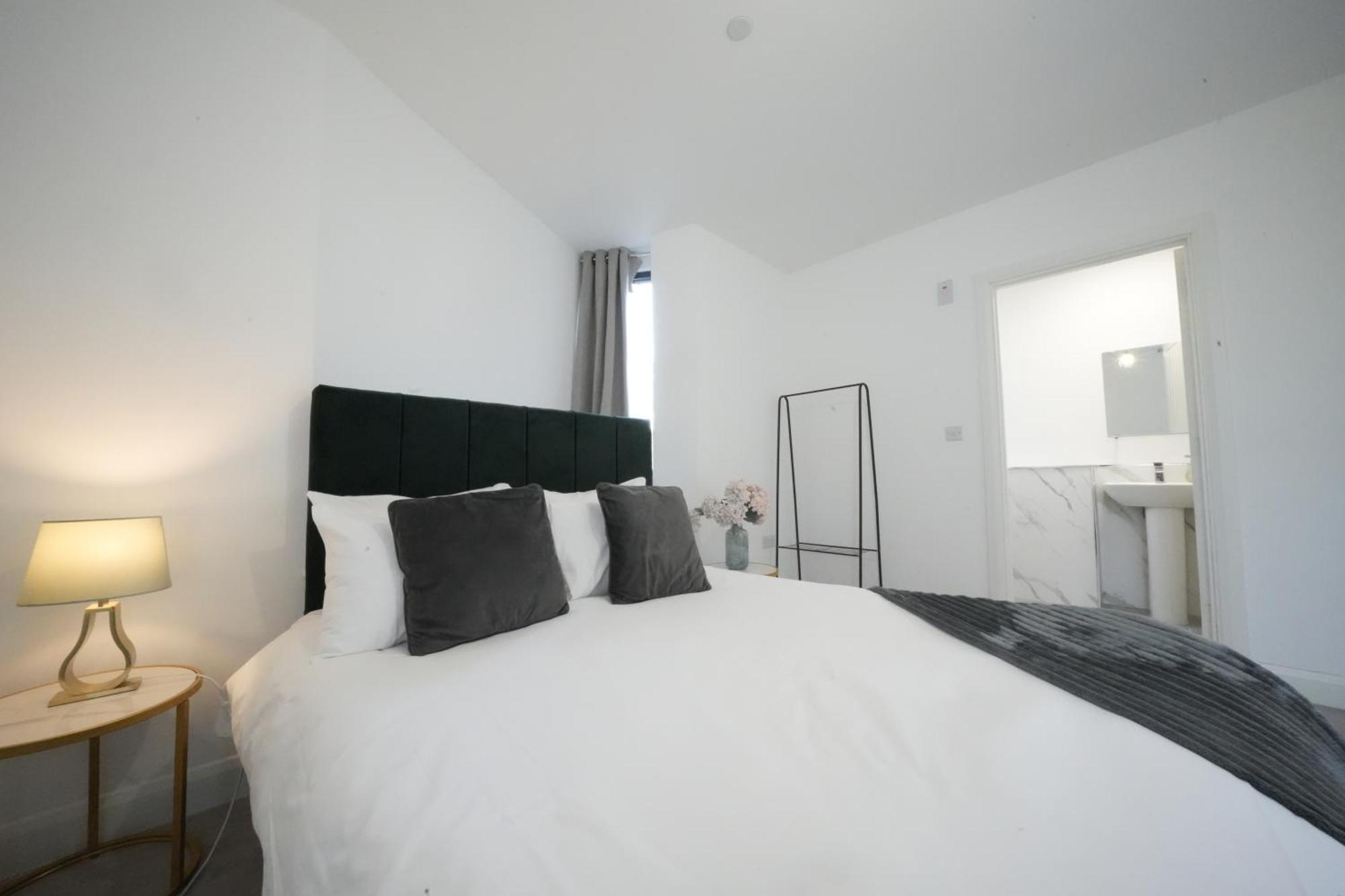 Ealing Broadway Great Stay 7-Minute Walk From The Underground Extérieur photo